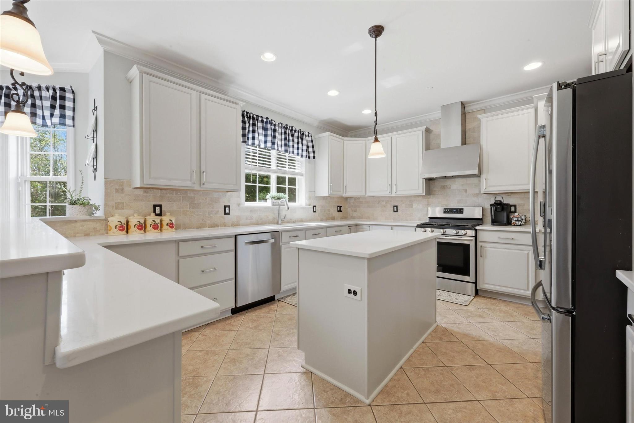 311 Carolee Circle Springfield, PA 19064 - Photo 12 of 51