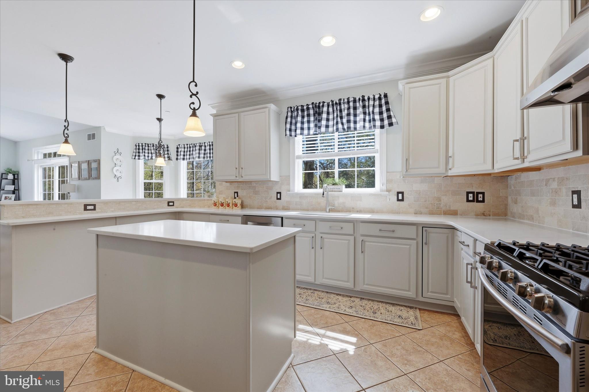 311 Carolee Circle Springfield, PA 19064 - Photo 15 of 51