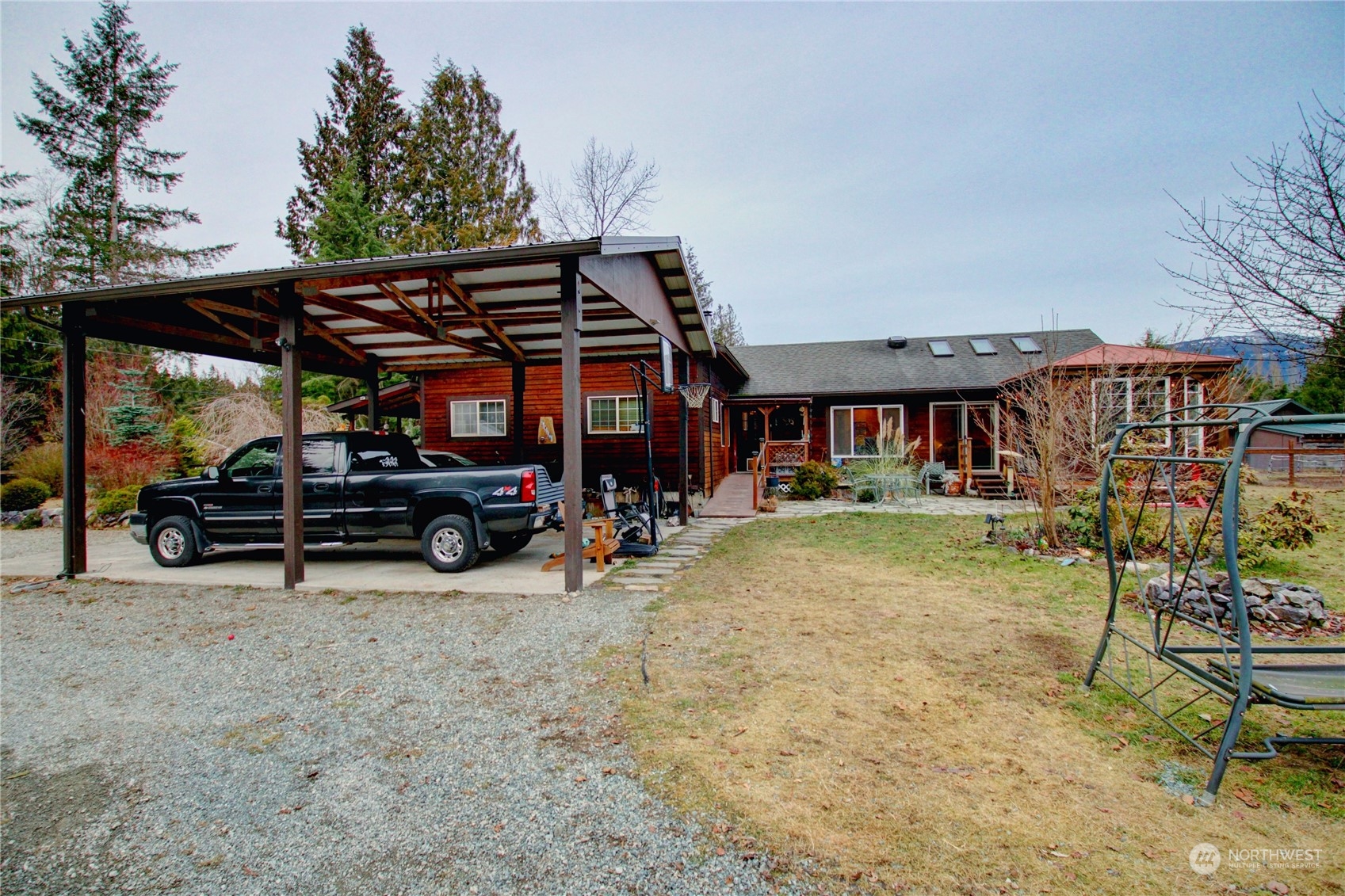 8689 Lusk Road Concrete, WA 98237 - Photo 5 of 33 Gallery Image 5