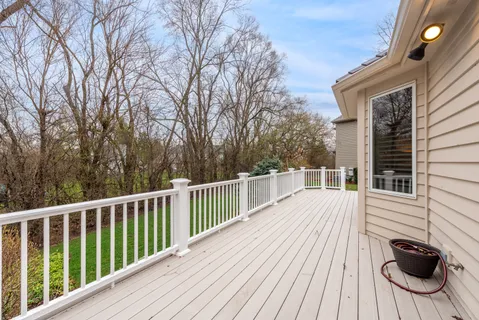 $900,000 | 4 Carlton Court, Inverness, IL 60010