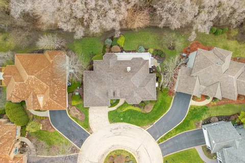 $900,000 | 4 Carlton Court, Inverness, IL 60010