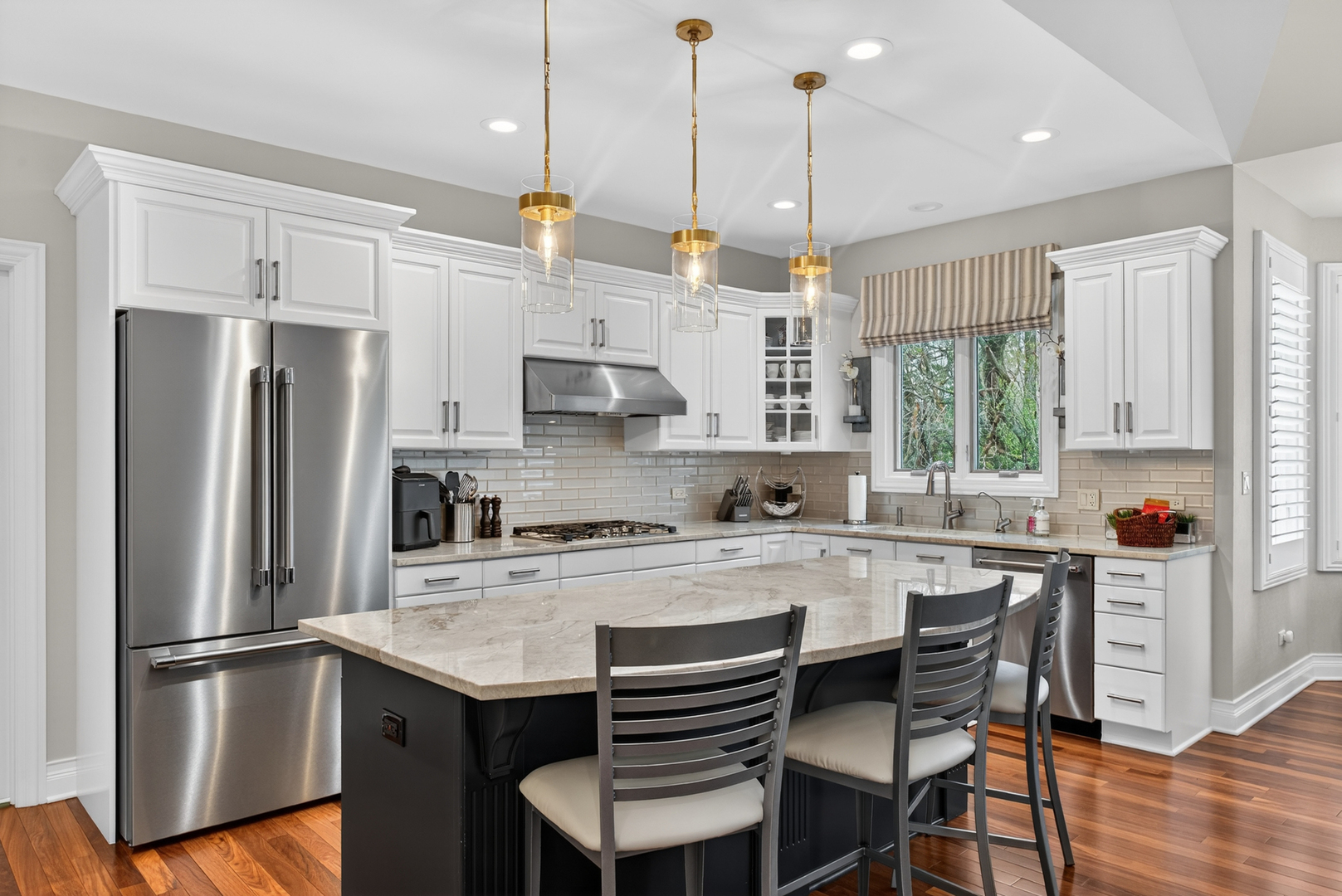 4 Carlton Court Inverness, IL 60010 - Photo 3 of 31