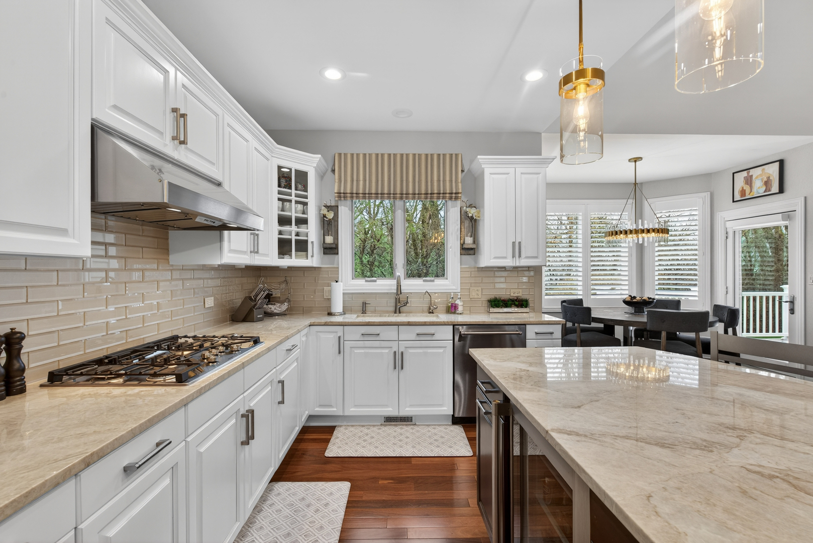 4 Carlton Court Inverness, IL 60010 - Photo 4 of 31