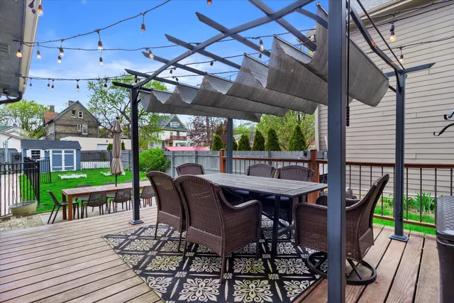 $699,900 | 1821 Vel R. Phillips Avenue, Milwaukee, WI 53212