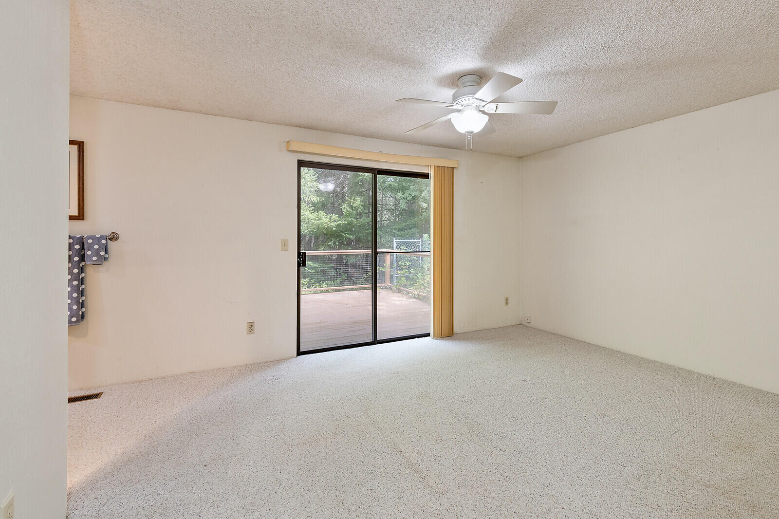 3217 Riverbanks Road Grants Pass, OR 97527 - Photo 25 of 37 47_RR_47_mls