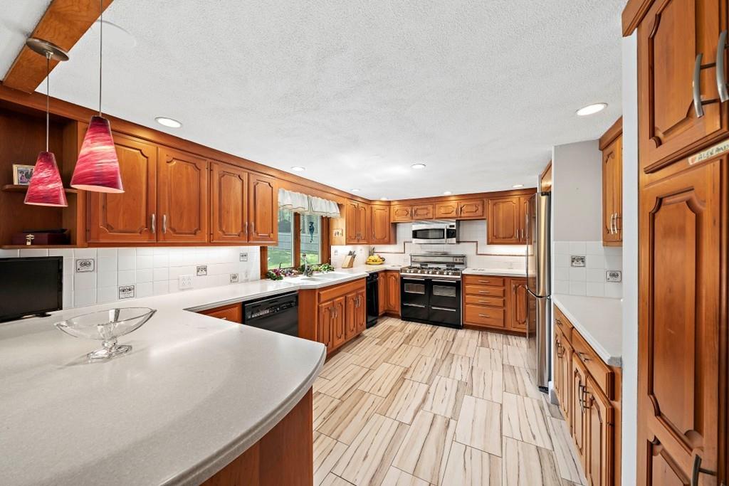 11 Osage Road Canton, MA 02021 - Photo 10 of 42 Gallery Image 10