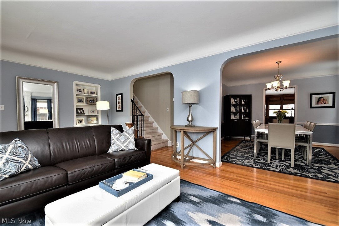2564 Saybrook Road Cleveland, OH 44118 - Photo 6 of 29 Gallery Image 6