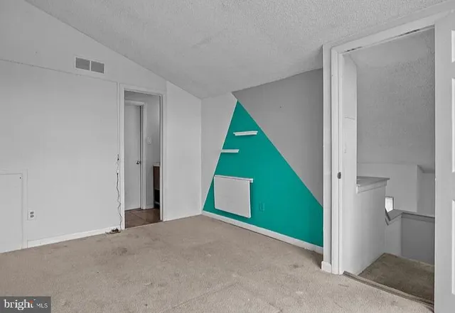 a view of empty room with window