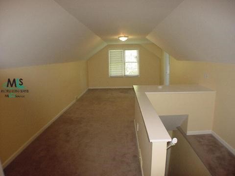 640 Roslyn Road Grosse Pointe, MI 48236 - Photo 4 of 6 757309-3.JPG
