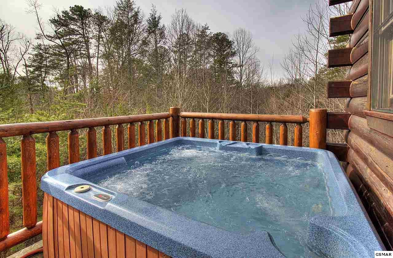 2231 Breezy Road, Unit RUSTICELEGANCE Sevierville, TN 37876 - Photo 29 of 31 Gallery Image 29