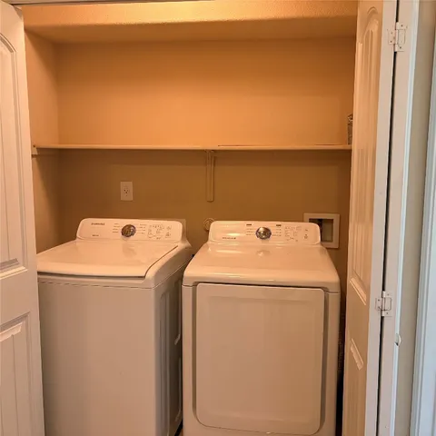 $1,750 | 208 Moulins Lane, Georgetown, TX 78626