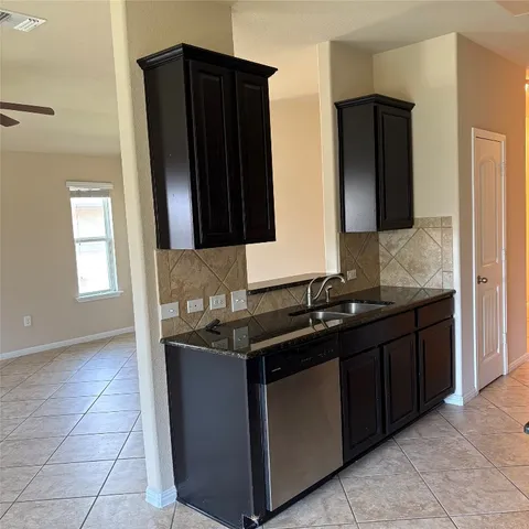 $1,750 | 208 Moulins Lane, Georgetown, TX 78626