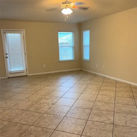 $1,750 | 208 Moulins Lane, Georgetown, TX 78626