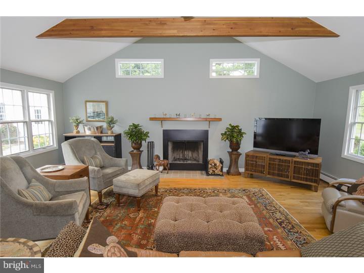 204 Spring Road Malvern, PA 19355 - Photo 8 of 22 Family Room