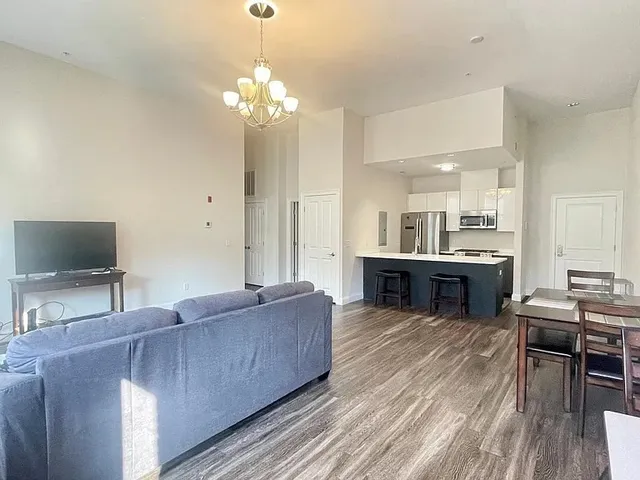 $2,300 | 1022 Hancock Street, Unit 111, Quincy, MA 02169