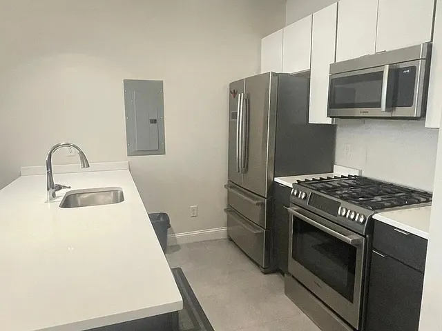 $2,300 | 1022 Hancock Street, Unit 111, Quincy, MA 02169