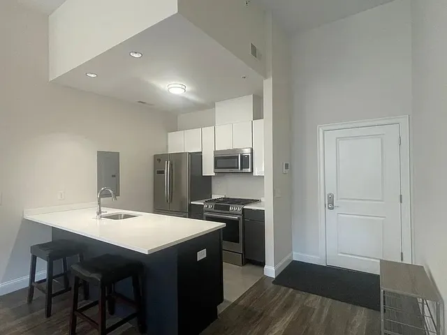 $2,300 | 1022 Hancock Street, Unit 111, Quincy, MA 02169