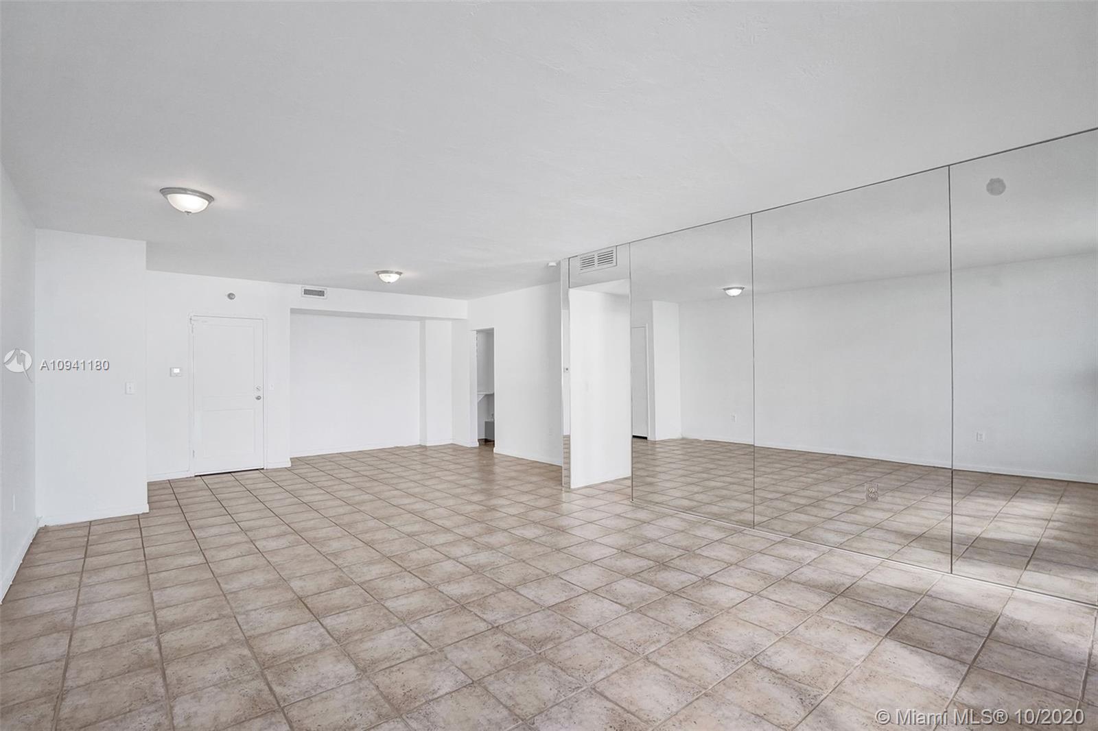 10185 Collins Avenue, Unit 818 Bal Harbour, FL 33154 - Photo 27 of 41 a view of an empty room
