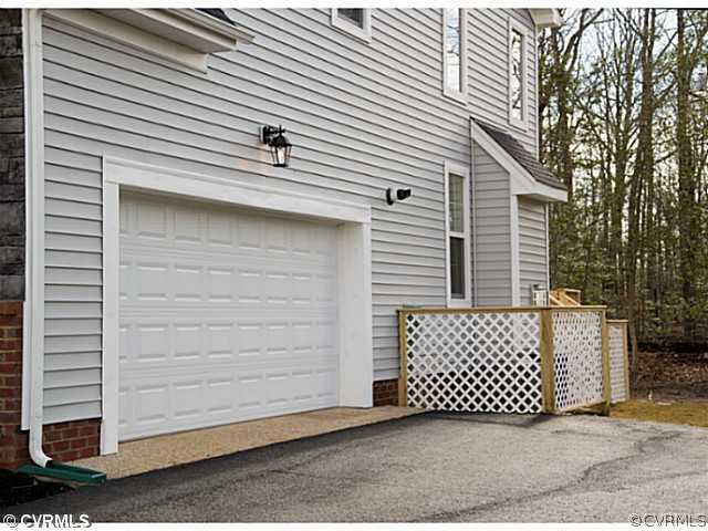 26 Miners Trail Road Midlothian, VA 23114 - Photo 21 of 24 a view of a garage