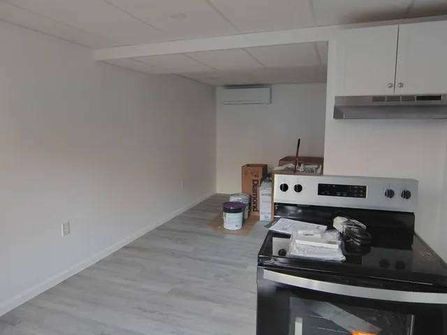 $1,400 | 274 Depot Street, Unit B, Andover, NH 03216