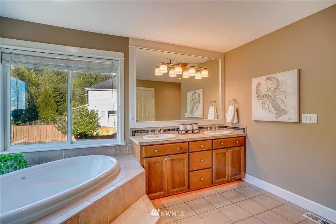 816 South 38th Court Renton, WA 98055 - Photo 13 of 23 Gallery Image 13