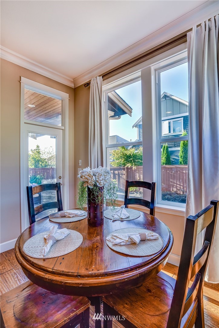816 South 38th Court Renton, WA 98055 - Photo 6 of 23 Gallery Image 6