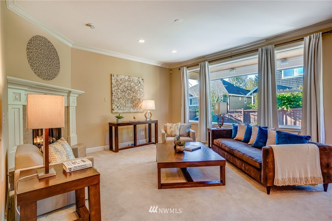 816 South 38th Court Renton, WA 98055 - Photo 7 of 23 Gallery Image 7