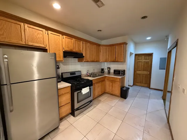 $1,300 | 3000 West 61st Street, Unit 2, Chicago, IL 60629