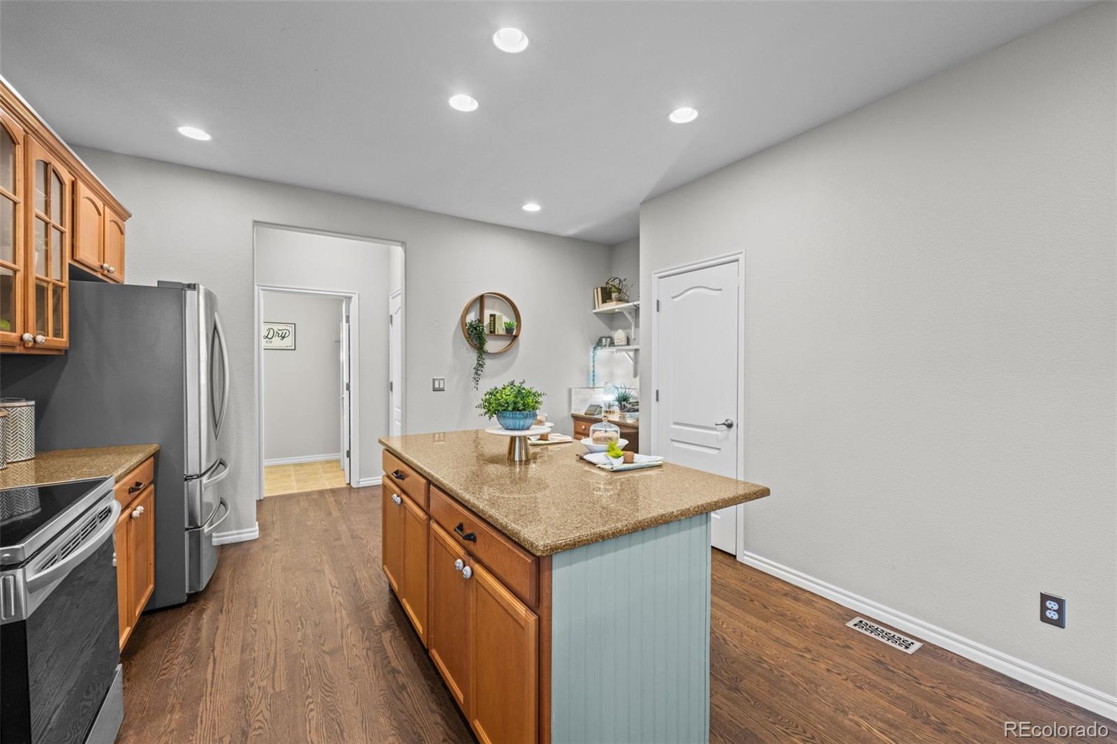 10875 Heatherton Street Highlands Ranch, CO 80130 - Photo 15 of 48 Gallery Image 15