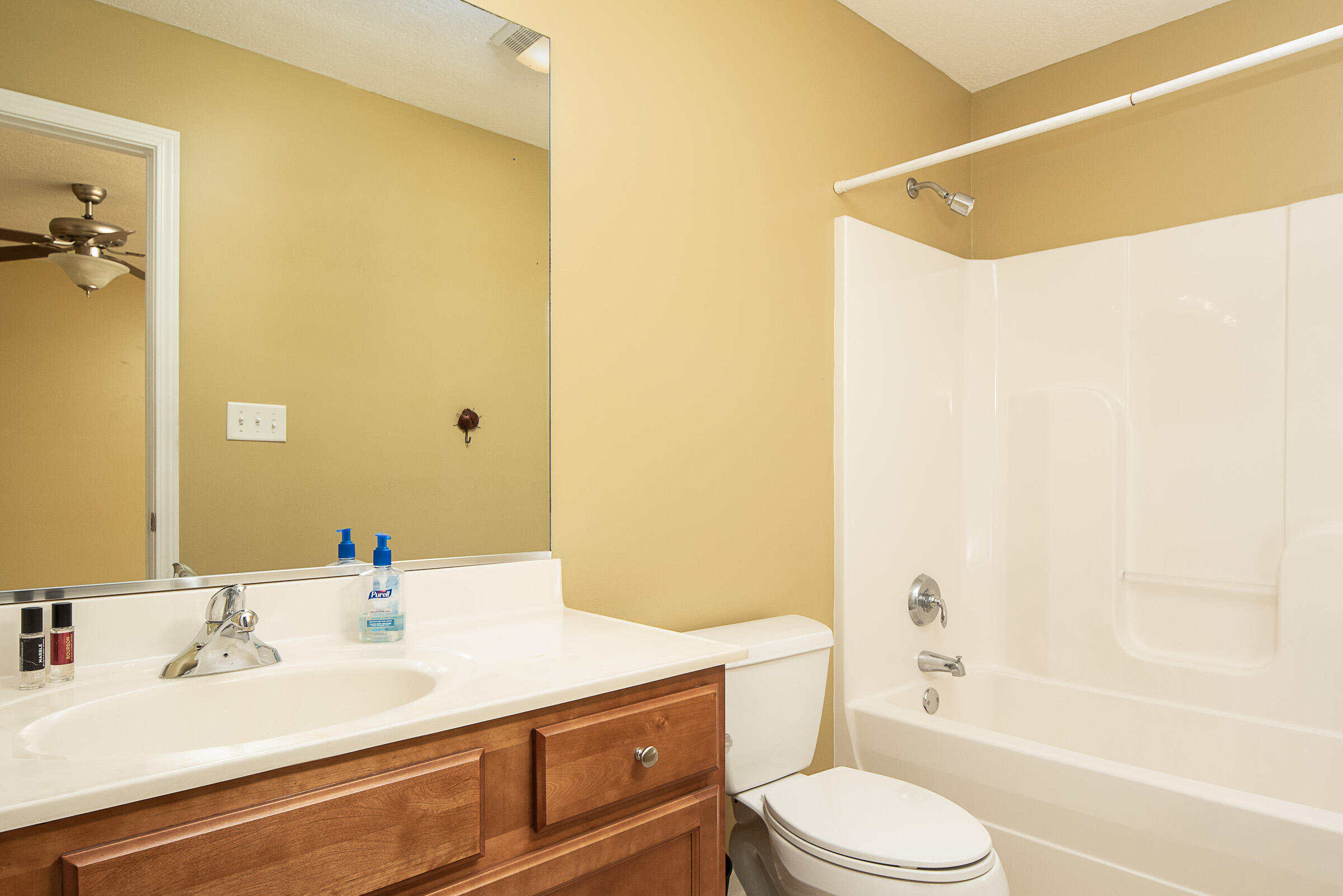 12913 Clear Ridge Road Knoxville, TN 37922 - Photo 19 of 31 Full Bathroom 3