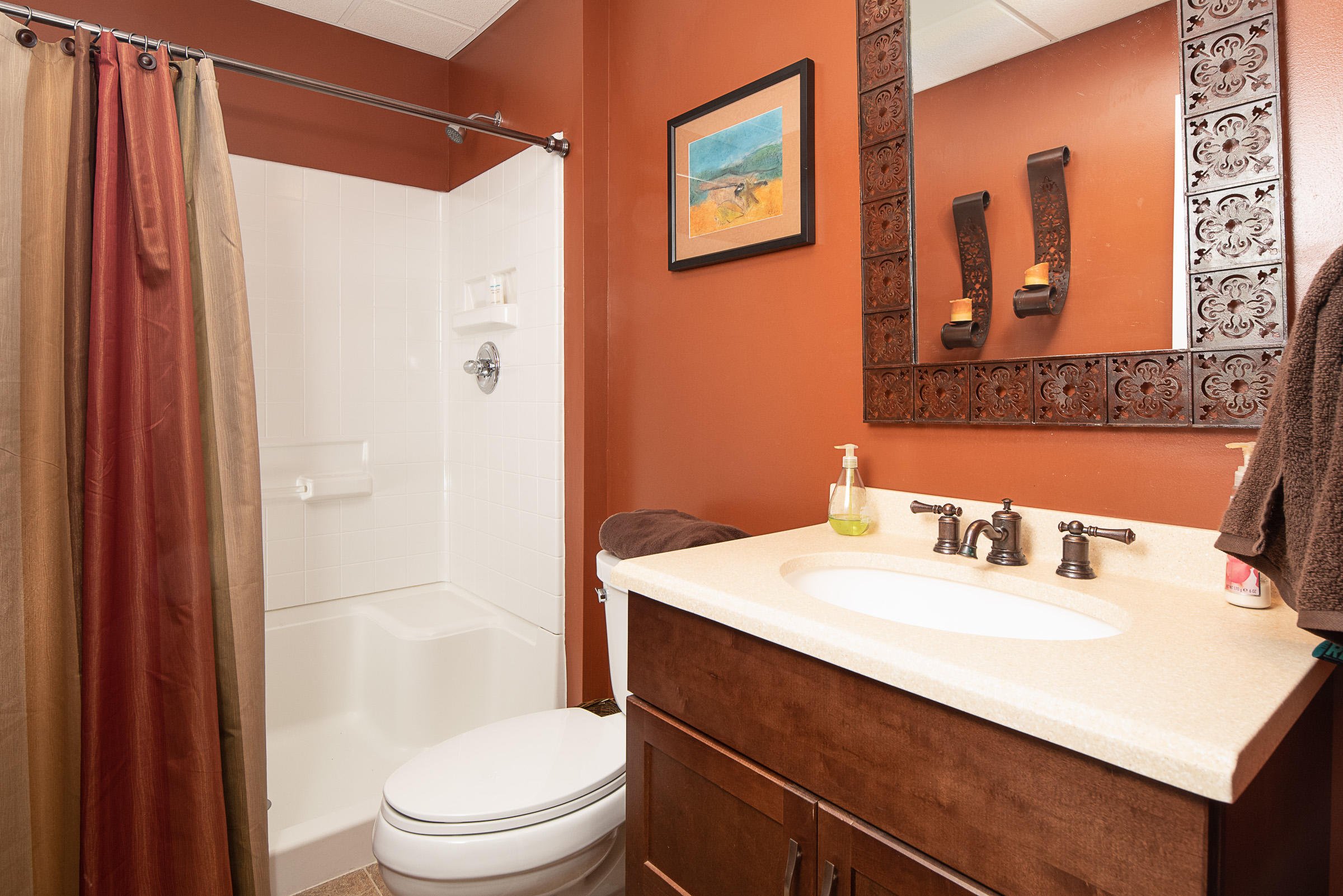 12913 Clear Ridge Road Knoxville, TN 37922 - Photo 25 of 31 Full Bathroom 5