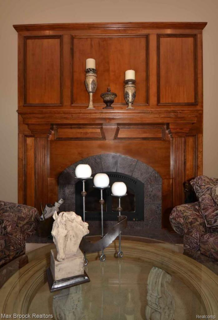 8687 Allen Road Clarkston, MI 48348 - Photo 17 of 68 Natural Fireplace in the Main Floor Great Room