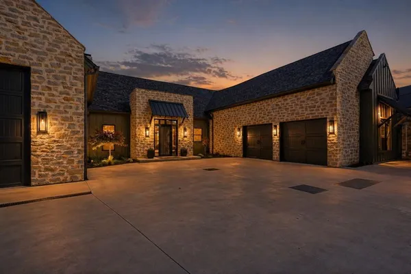 $3,995,000 | 5405 Edgewater Drive, Graham, TX 76450