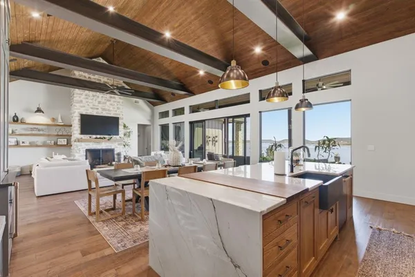 $3,995,000 | 5405 Edgewater Drive, Graham, TX 76450