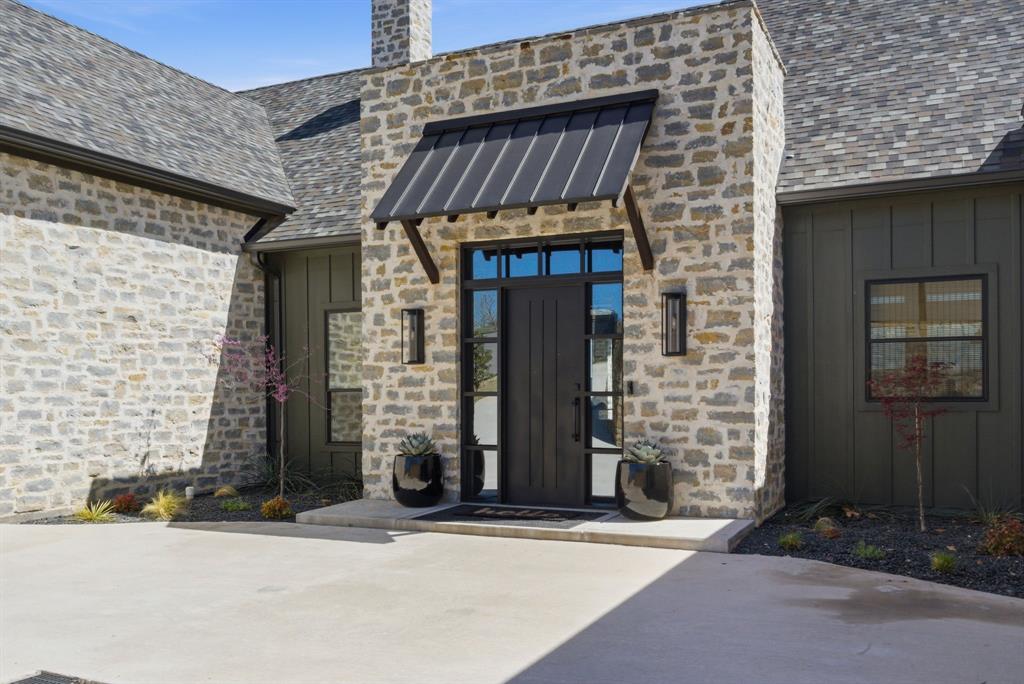 5405 Edgewater Drive Graham, TX 76450 - Photo 6 of 40