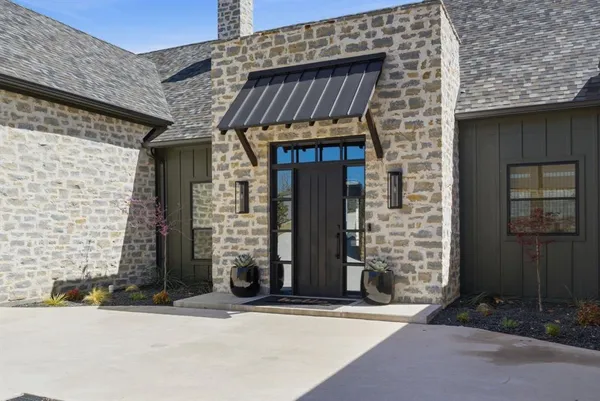$3,995,000 | 5405 Edgewater Drive, Graham, TX 76450