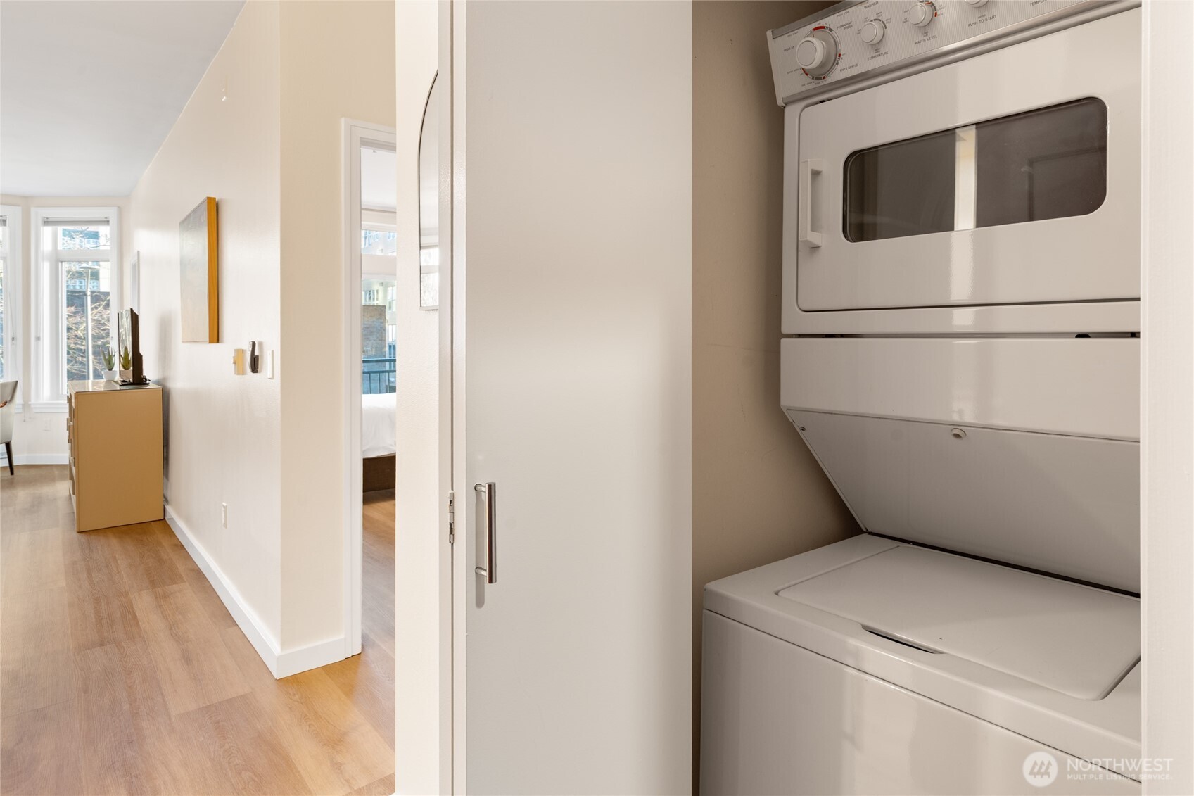 2415 2nd Avenue, Unit 432 Seattle, WA 98121 - Photo 16 of 36