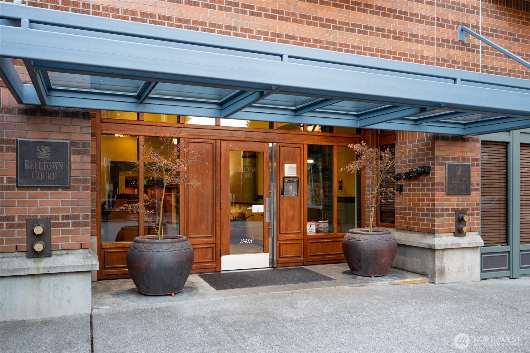 2415 2nd Avenue, Unit 432 Seattle, WA 98121 - Photo 33 of 36