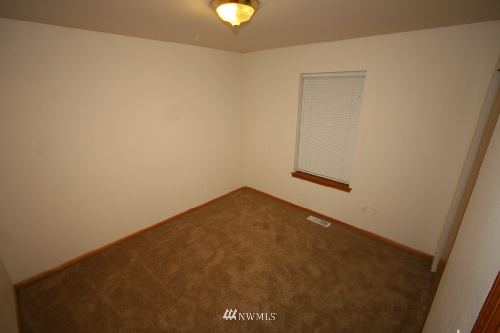 3037 Racine Street Bellingham, WA 98226 - Photo 8 of 15 Gallery Image 8