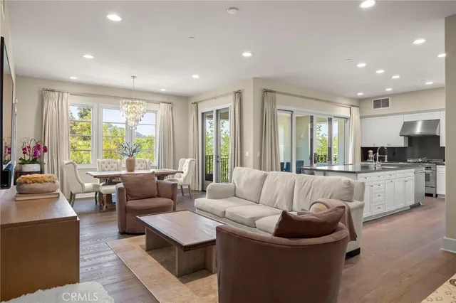 $1,995,000 | 23500 Park Sorrento, Unit H32, Calabasas, CA 91302