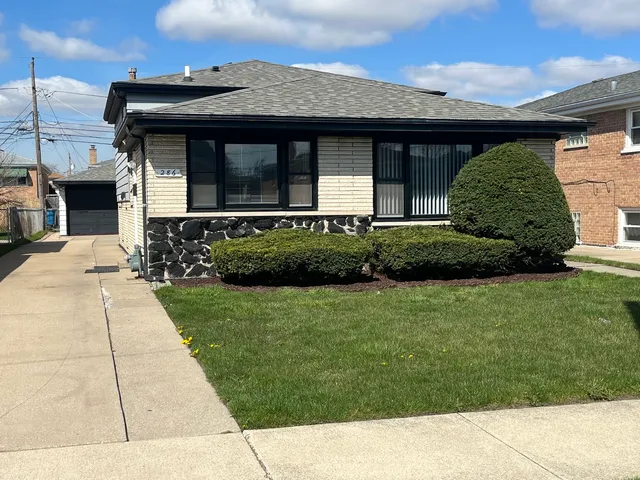 $216,500 | 286 Calhoun Avenue, Calumet City, IL 60409