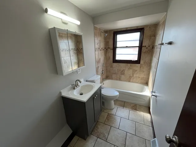 $216,500 | 286 Calhoun Avenue, Calumet City, IL 60409