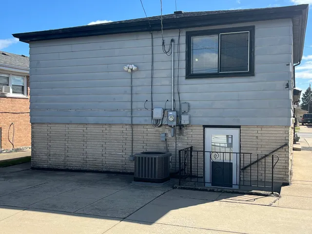 $216,500 | 286 Calhoun Avenue, Calumet City, IL 60409