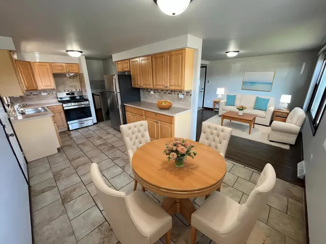 $216,500 | 286 Calhoun Avenue, Calumet City, IL 60409