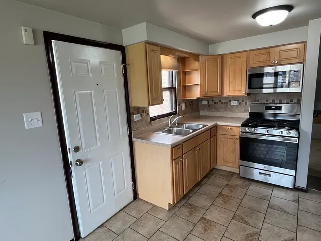$216,500 | 286 Calhoun Avenue, Calumet City, IL 60409
