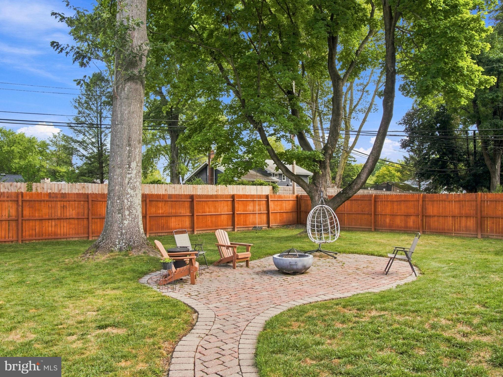 906 Big Oak Road Yardley, PA 19067 - Photo 10 of 39 Tranquil backyard retreat awaits.
