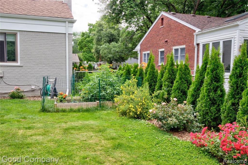 31295 West Rutland Street Beverly Hills, MI 48025 - Photo 49 of 52