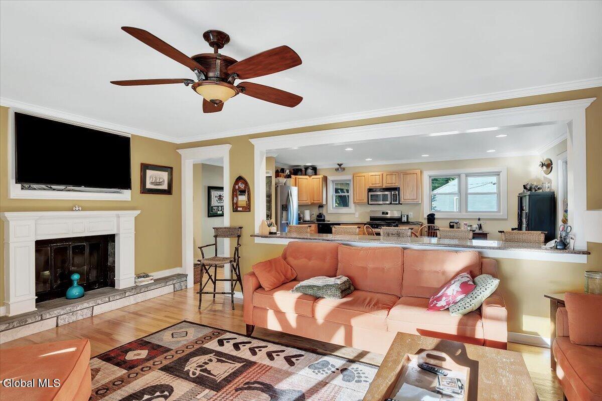 83 Pilot Knob Road Queensbury, NY 12844 - Photo 12 of 39 30-P1208951