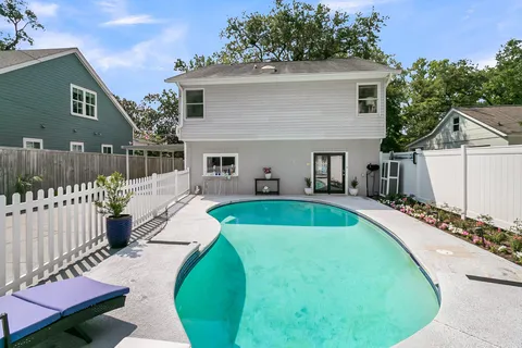 $1,395,000 | 2142 Golfview Drive, Charleston, SC 29412