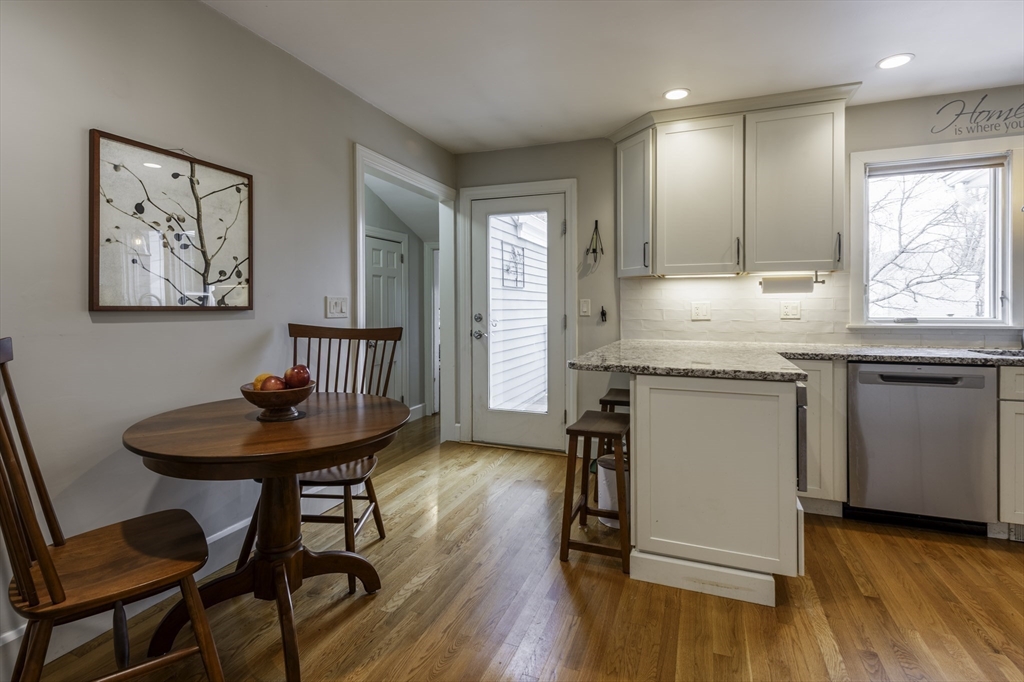 34 Porter Lane Hamilton, MA 01982 - Photo 23 of 34